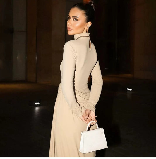 Buttoned half-collared long-sleeved dress for women with pleated high-waist design, featuring a seamless and slimming fit.