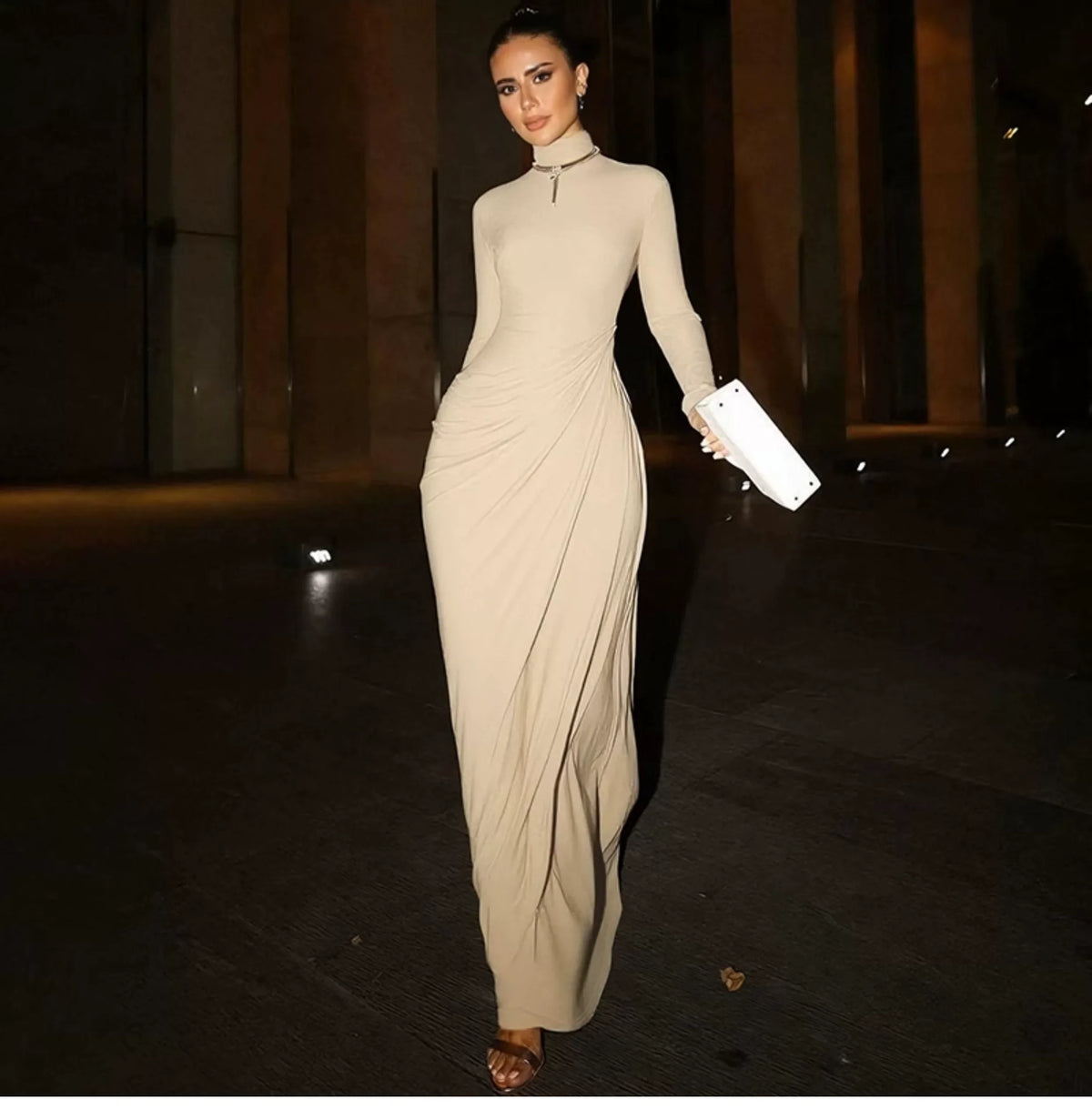 Buttoned half-collared long-sleeved dress for women with pleated high-waist design, featuring a seamless and slimming fit.