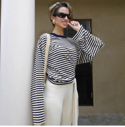 Fashionable loose and casual color-blocked striped printed round-neck long-sleeved top for women in early autumn, trendy and versatile T-shirt