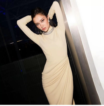 Buttoned half-collared long-sleeved dress for women with pleated high-waist design, featuring a seamless and slimming fit.